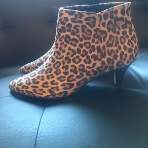 Clarks Women’s kitten heel leopard boots size 7